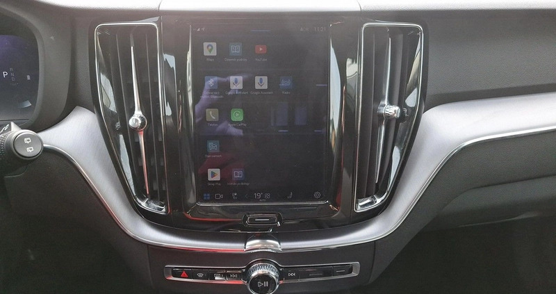 Volvo XC 60 cena 167500 przebieg: 27411, rok produkcji 2022 z Swarzędz małe 379